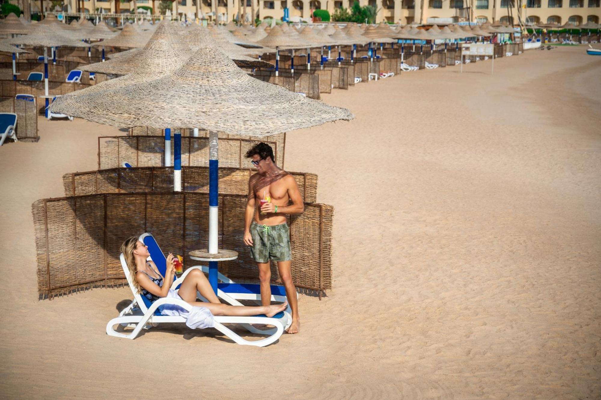 Cleopatra Luxury Resort Makadi Bay Hurghada Esterno foto